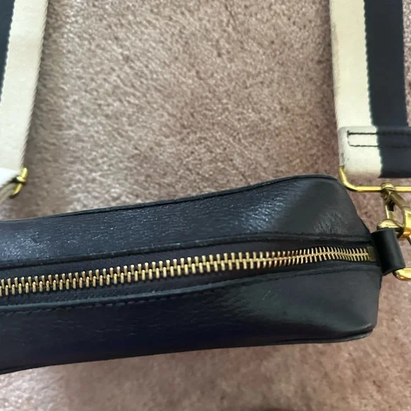 Madewell leather  Women's  camera style Crossbody Bag - Picture 2 of 3